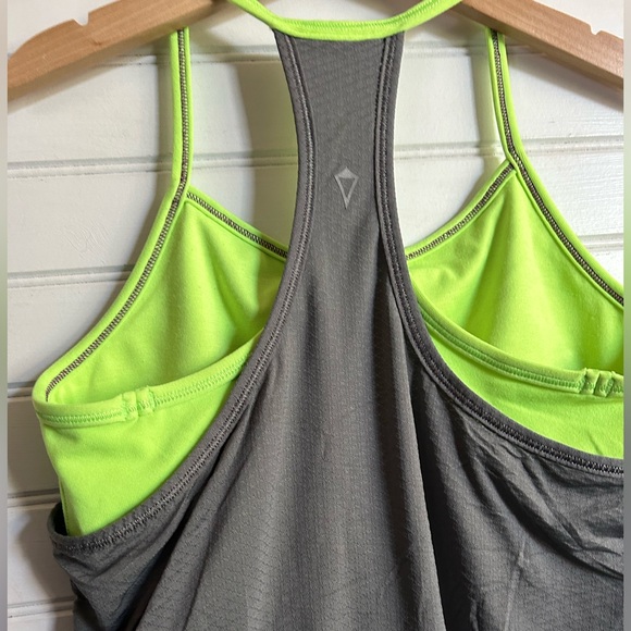 IVIVVA girls size 10 Double Dutch top - Picture 2 of 2